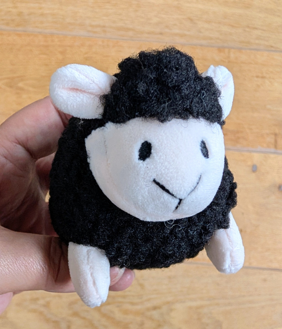 Baa Baa Black Sheep - Baby Sign Board Book - AUSLAN EDITION