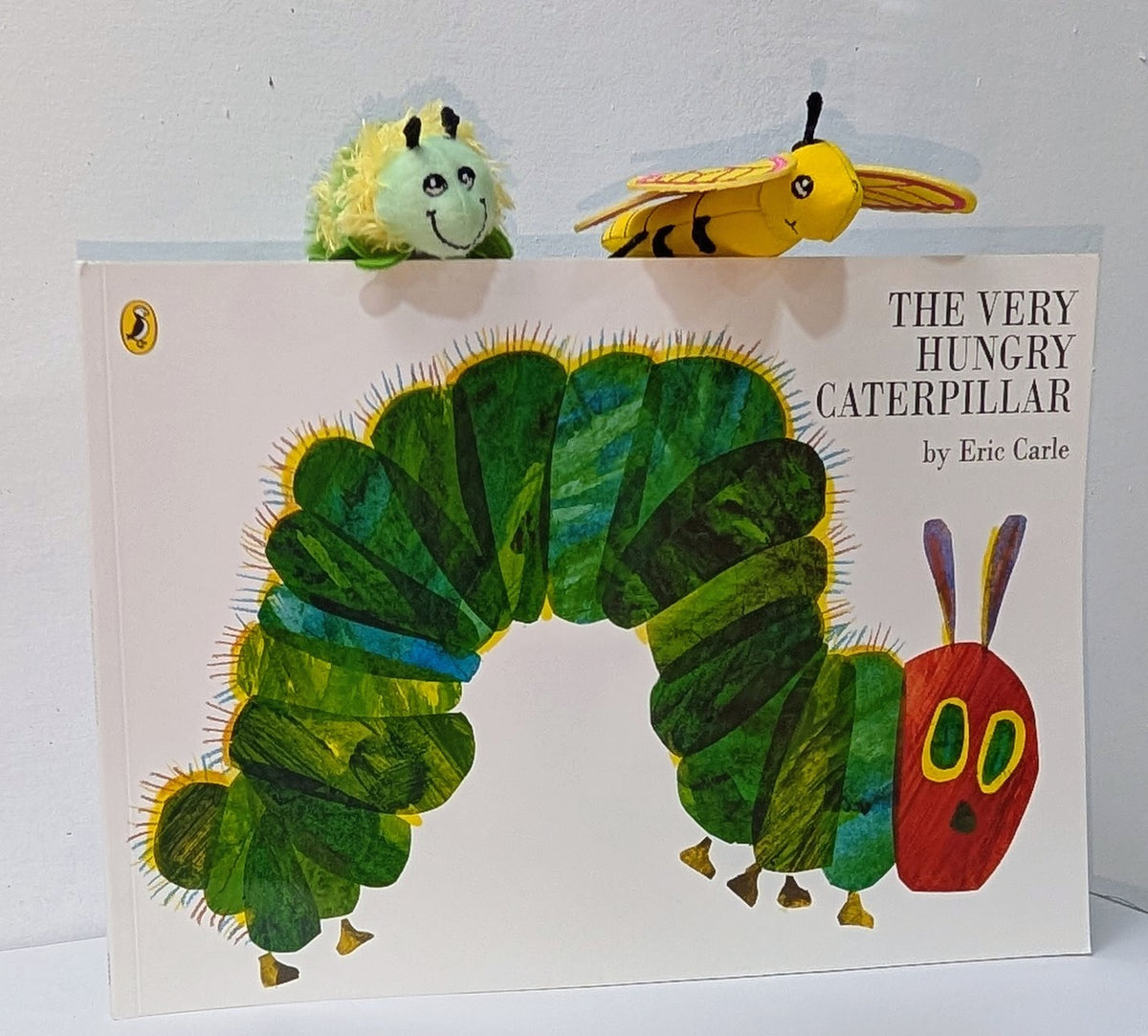 The Hungry Caterpillar book + finger puppet set (caterpillar + butterfly)
